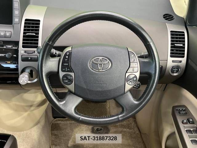Toyota PRIUS 2005-07 366683-4