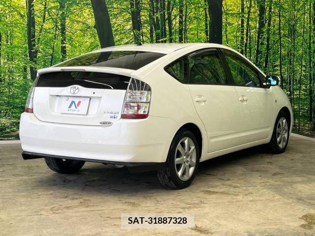 Toyota PRIUS 2005-07 366683-17