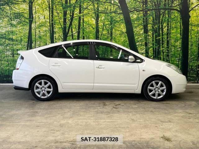 Toyota PRIUS 2005-07 366683-16