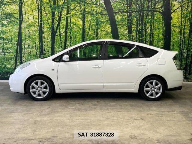 Toyota PRIUS 2005-07 366683-19