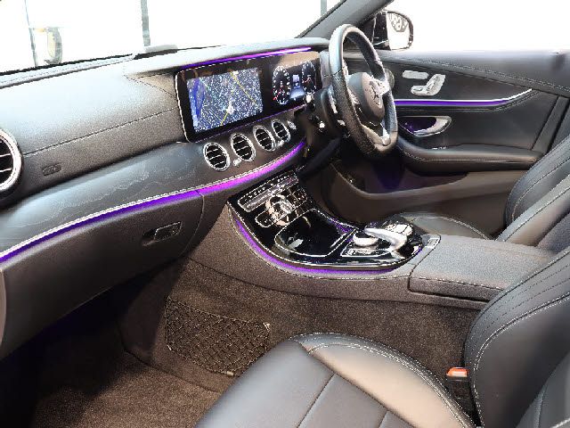 Mercedes Benz E-CLASS 2016-10 14345-1