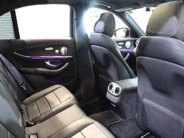 Mercedes Benz E-CLASS 2016-10 14345-13