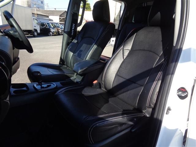 Toyota HILUX 2021-06 185692-29