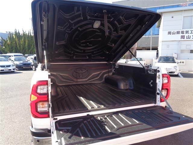 Toyota HILUX 2021-06 185692-23
