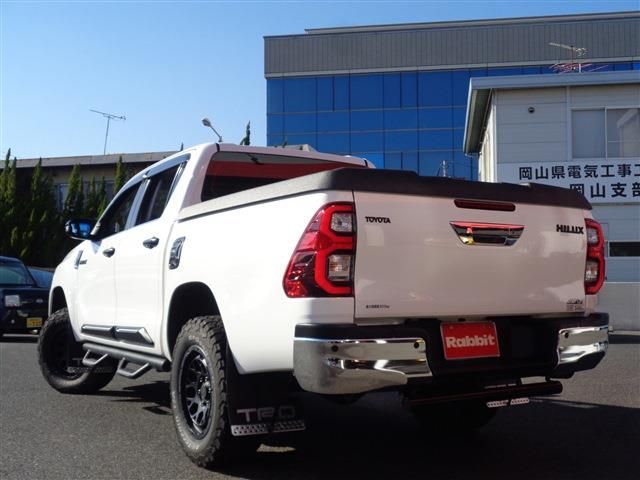 Toyota HILUX 2021-06 185692-16