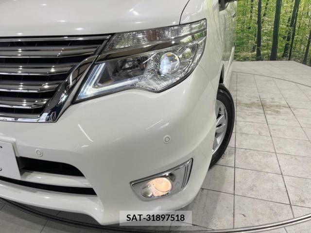 Nissan SERENA 2014-11 302725-13