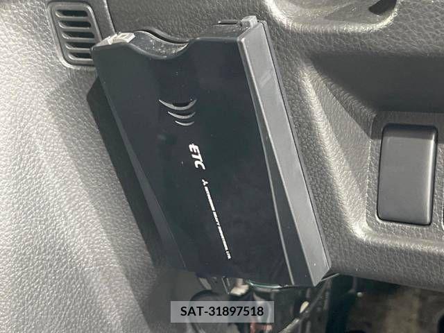 Nissan SERENA 2014-11 302725-6
