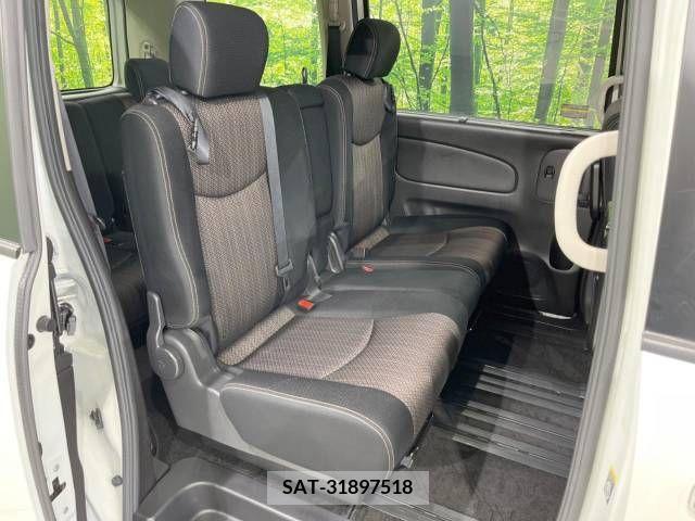 Nissan SERENA 2014-11 302725-9
