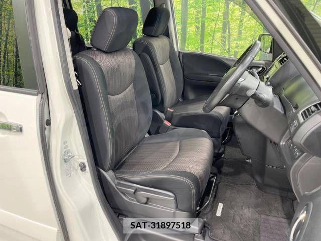 Nissan SERENA 2014-11 302725-8
