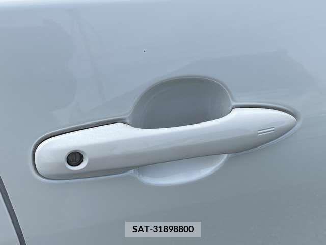 Toyota PRIUS 2020-08 250704-16