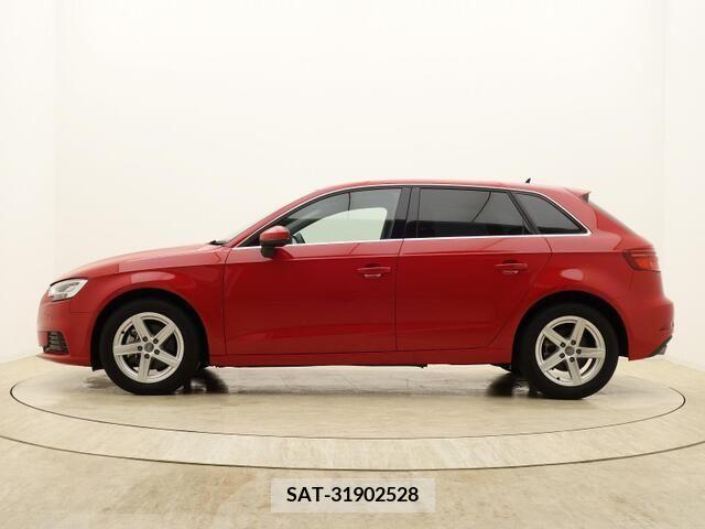Audi A3 2020-09 208729-2