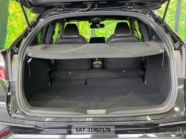 Toyota C-HR 2017-07 264224-10