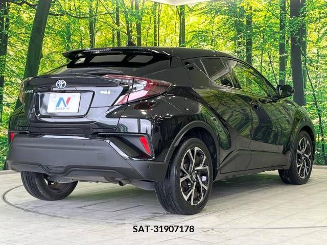 Toyota C-HR 2017-07 264224-17
