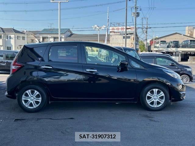 Nissan NOTE 2017-04 302414-16