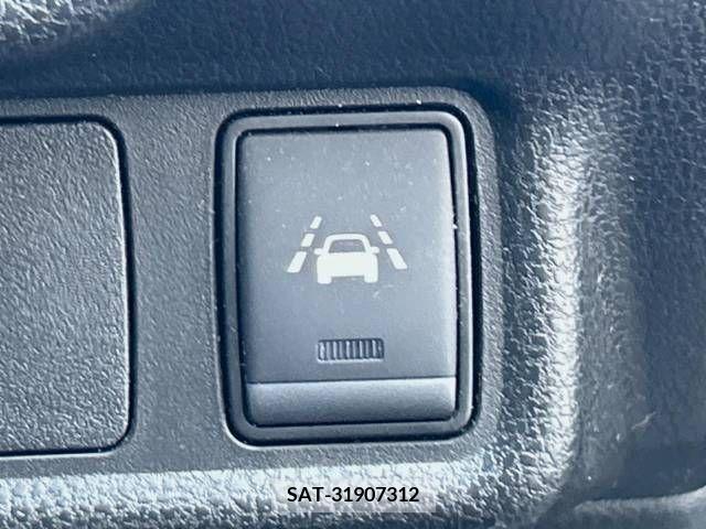 Nissan NOTE 2017-04 302414-7