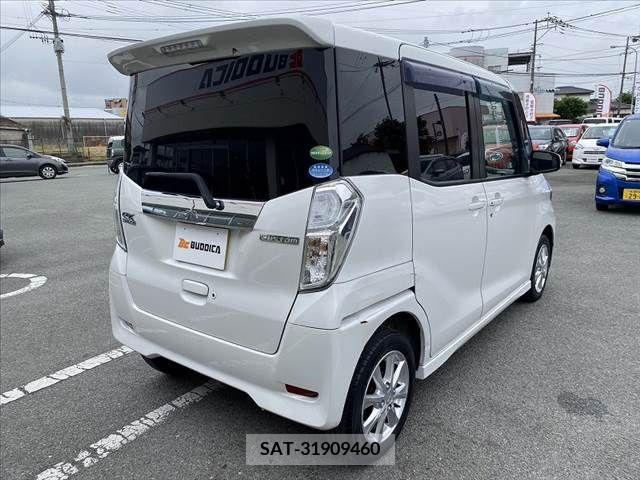 Mitsubishi EK SPACE 2018-04 300694-12