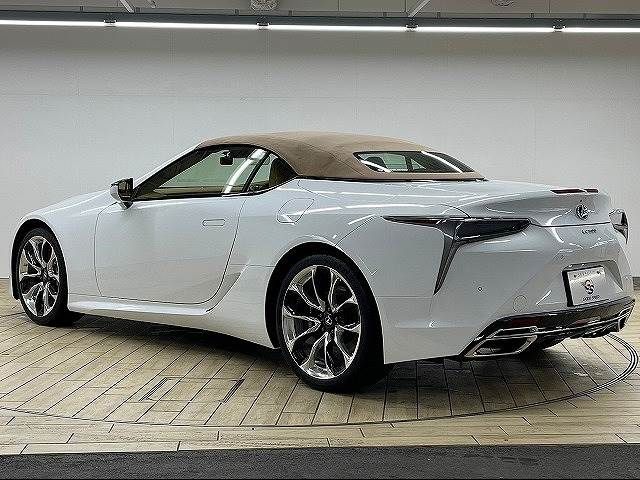 Lexus LC 2021-06 19709-16