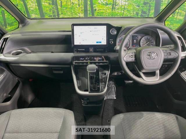 Toyota VOXY 2023-05 313602-1