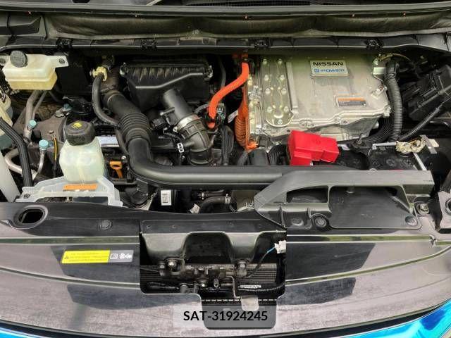 Nissan SERENA 2018-10 204969-19