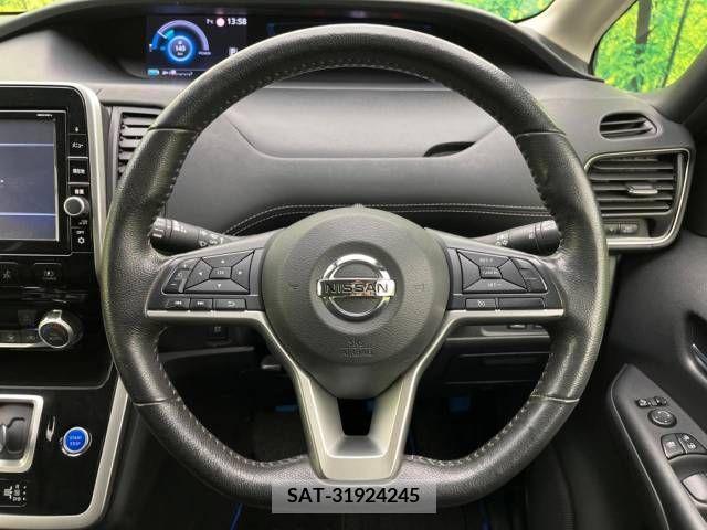Nissan SERENA 2018-10 204969-12