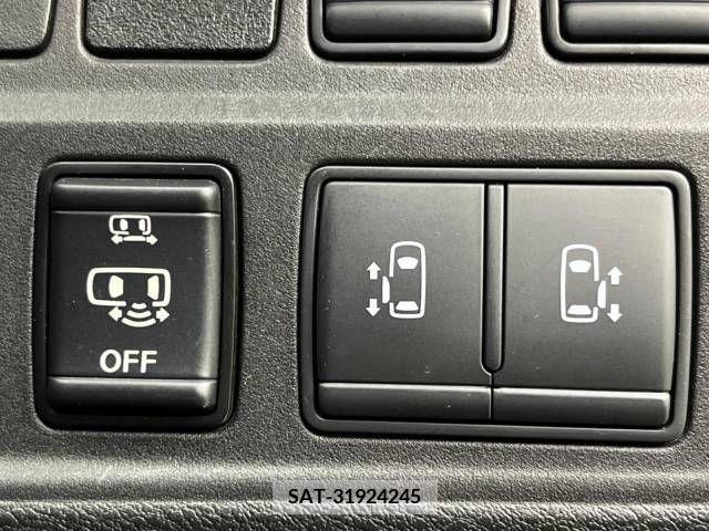 Nissan SERENA 2018-10 204969-5