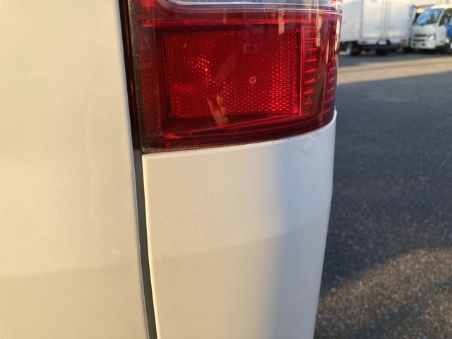 Toyota HIACE VAN 2015-05 190533-17