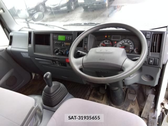 Isuzu ELF TRUCK 2016-06 446152-3