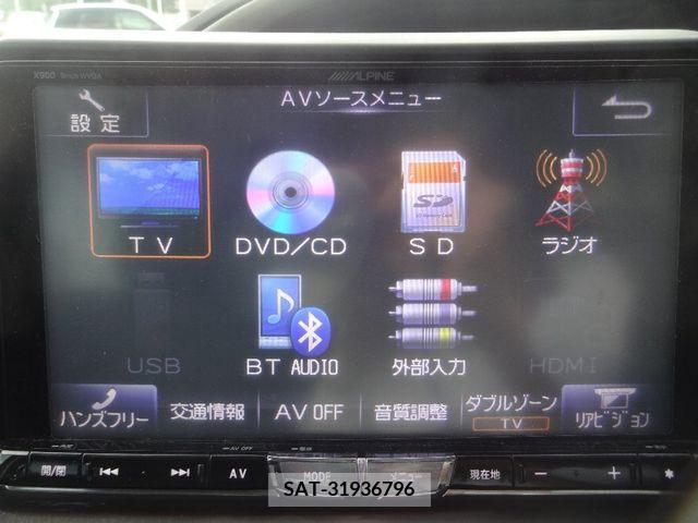 Toyota VOXY 2015-02 289026-14