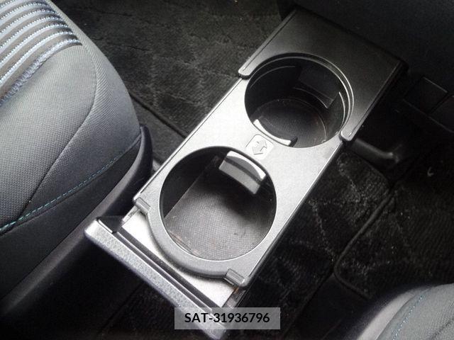 Toyota VOXY 2015-02 289026-16