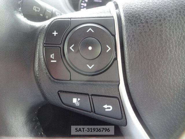 Toyota VOXY 2015-02 289026-18