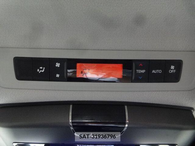 Toyota VOXY 2015-02 289026-11