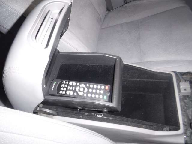 Toyota CROWN SEDAN 2004-05 4293-19