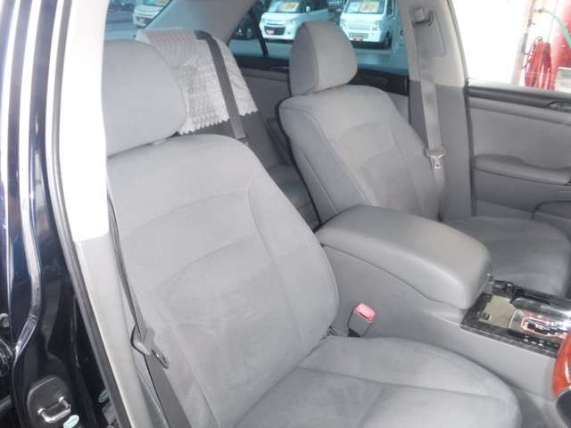 Toyota CROWN SEDAN 2004-05 4293-12