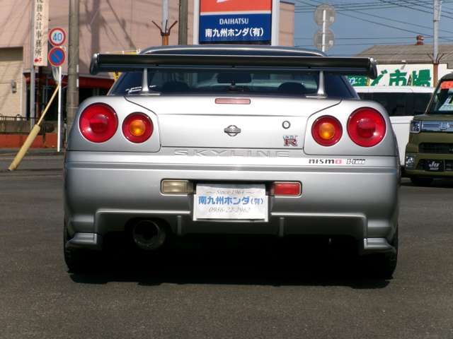 Nissan SKYLINE GT-R 1999-06 17324-7