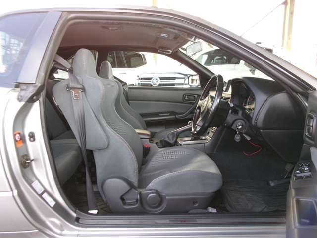 Nissan SKYLINE GT-R 1999-06 17324-16