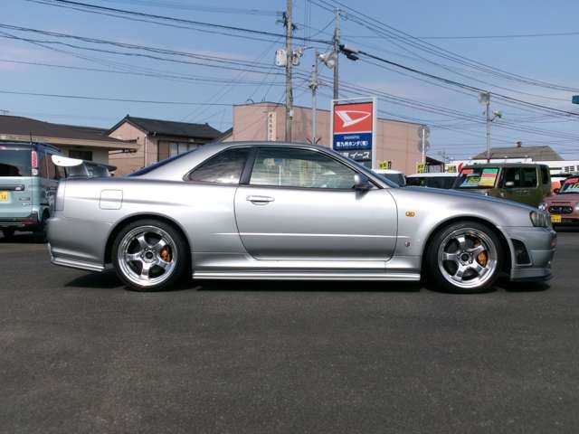 Nissan SKYLINE GT-R 1999-06 17324-6