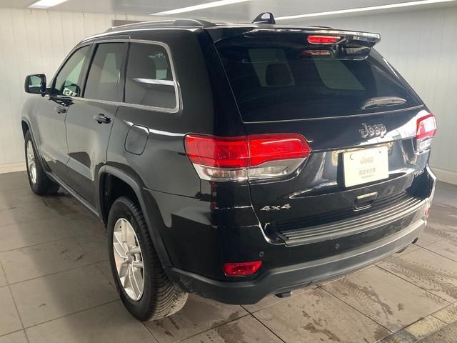 Jeep GRAND CHEROKEE 2017-09 16823-2