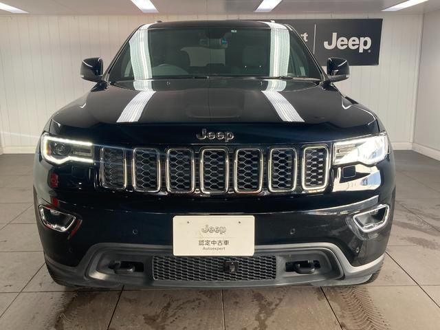 Jeep GRAND CHEROKEE 2017-09 16823-3