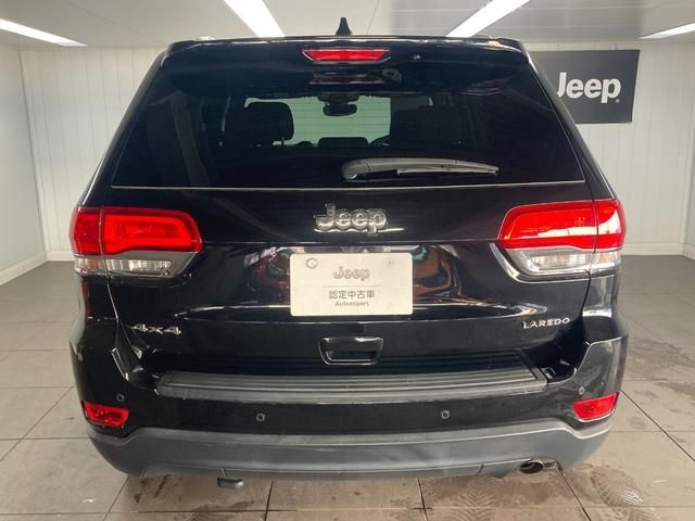 Jeep GRAND CHEROKEE 2017-09 16823-4