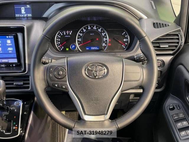 Toyota VOXY 2017-06 321511-12