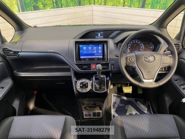 Toyota VOXY 2017-06 321511-1