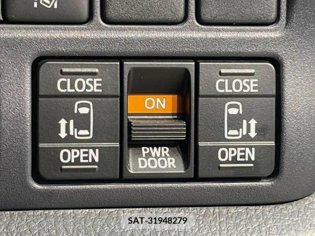 Toyota VOXY 2017-06 321511-6