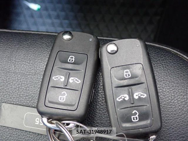 VolksWagen SHARAN 2019-09 370758-26
