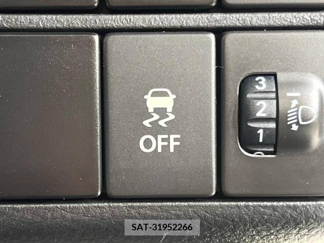 Suzuki ALTO 2017-01 259621-6