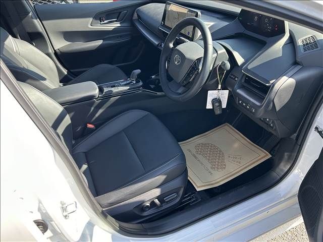 Toyota PRIUS 2023-02 192347-3