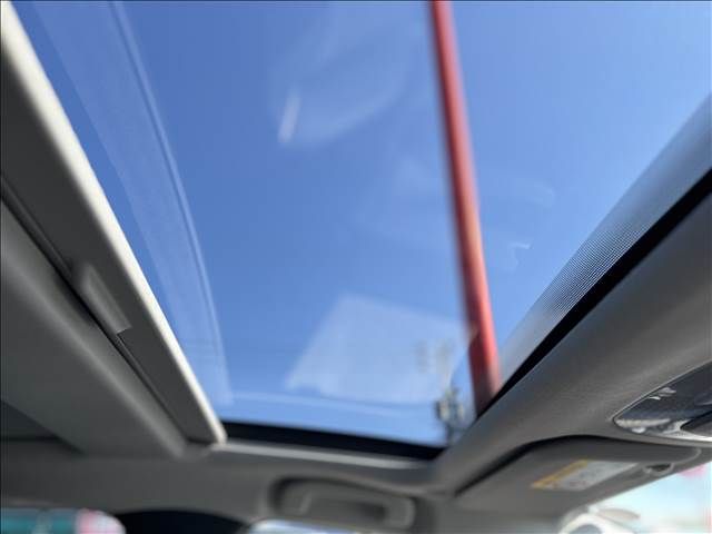 Toyota PRIUS 2023-02 192347-12