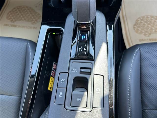 Toyota PRIUS 2023-02 192347-8