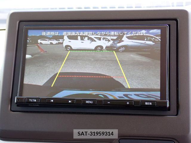 Honda N BOX 2022-05 364375-5