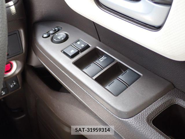 Honda N BOX 2022-05 364375-6