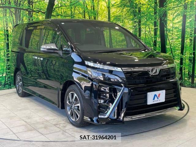 Toyota VOXY 2018-07 347668-16